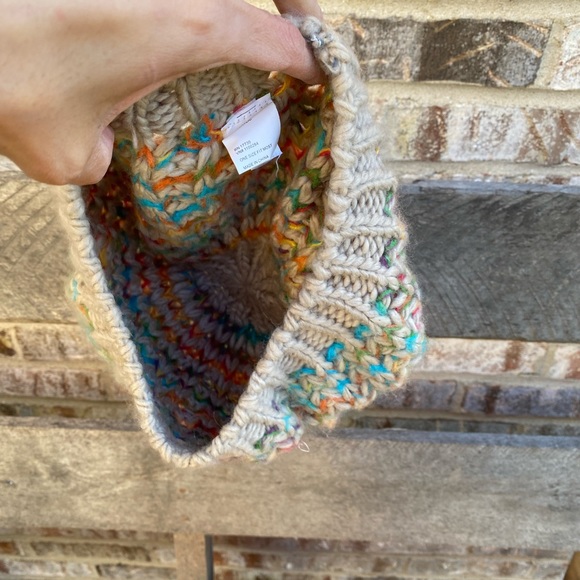 Kids winter beret new multi color hat - Picture 2 of 5